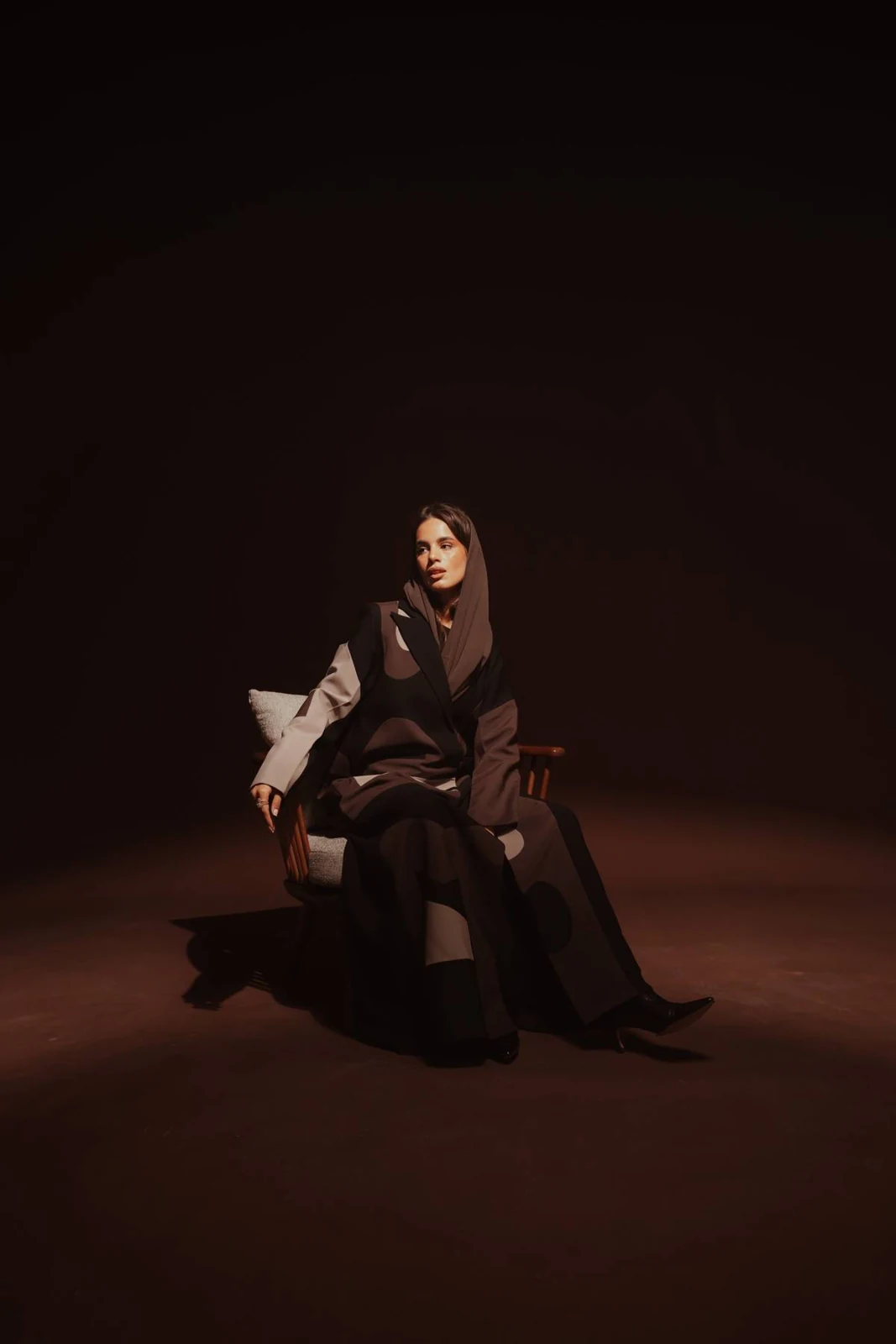 Elar abaya collection, photograph 1