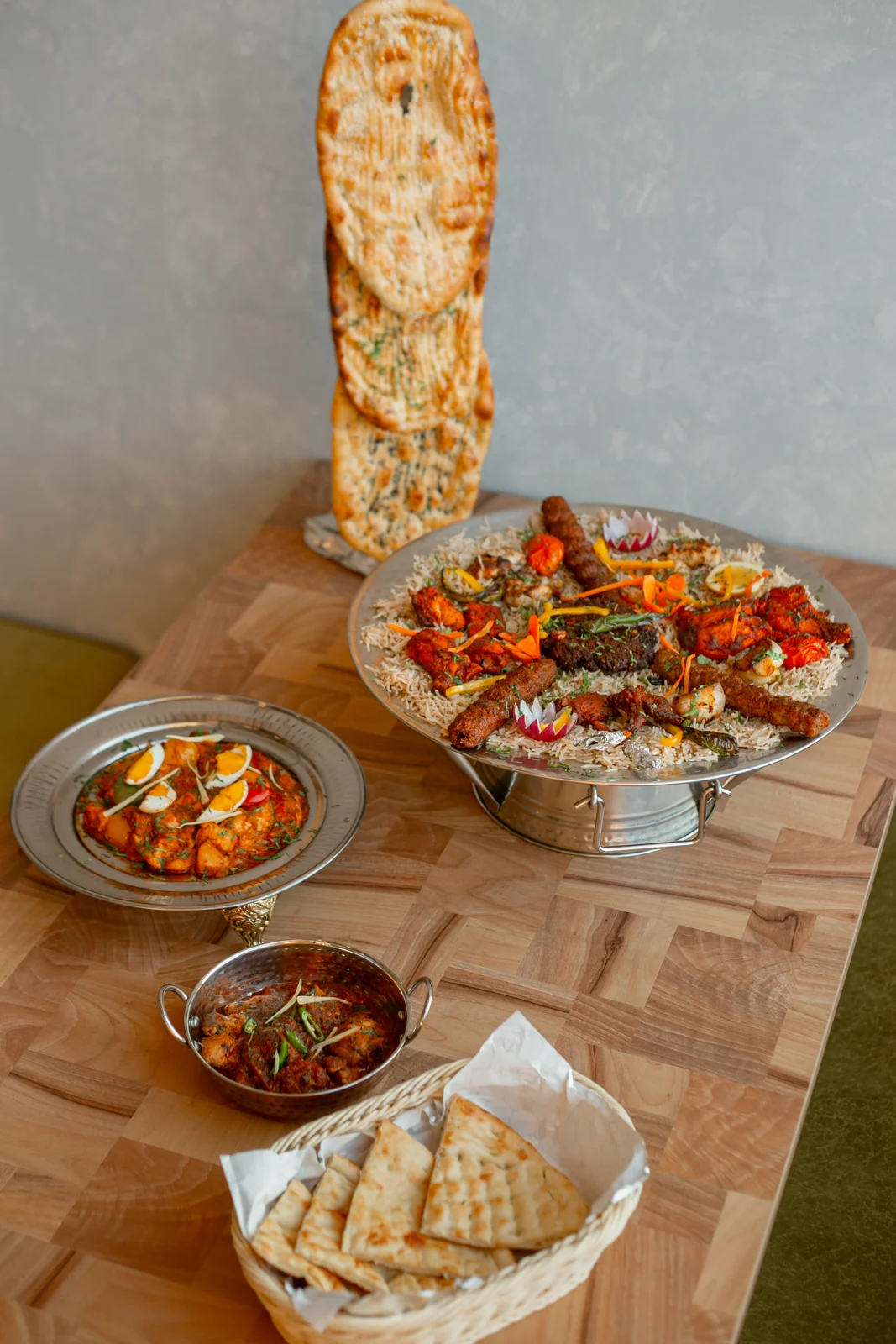 Restaurant dishes served with flatbread